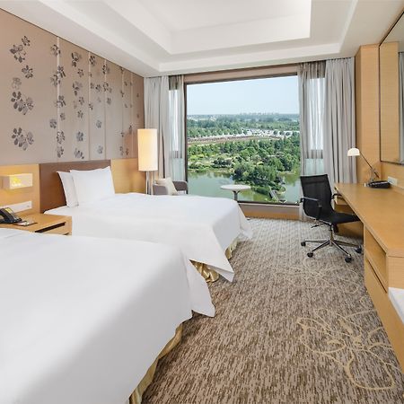 Holiday Inn Nanyang By Ihg Екстер'єр фото